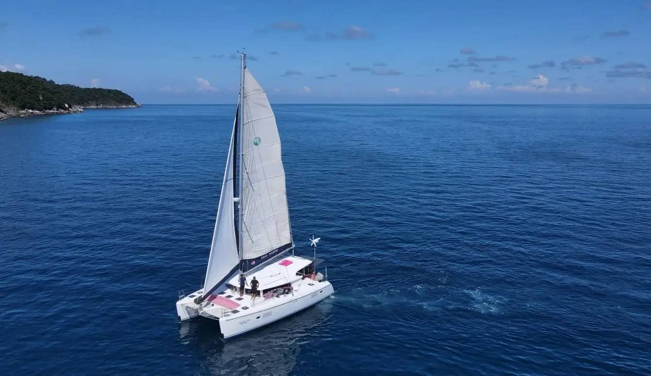 Аренда катамарана Lagoon 421 (Peach) 1