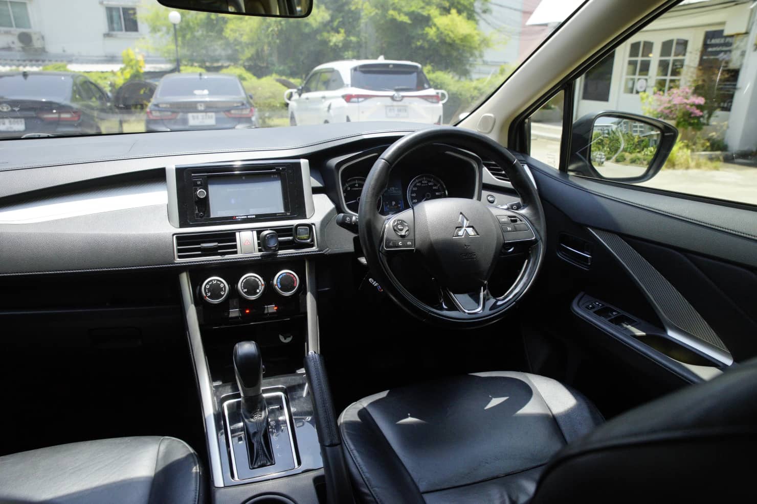 Mitsubishi Xpander 4