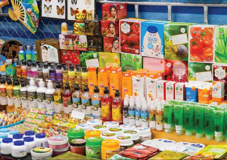 Тайская косметика в магазине на Кароне
