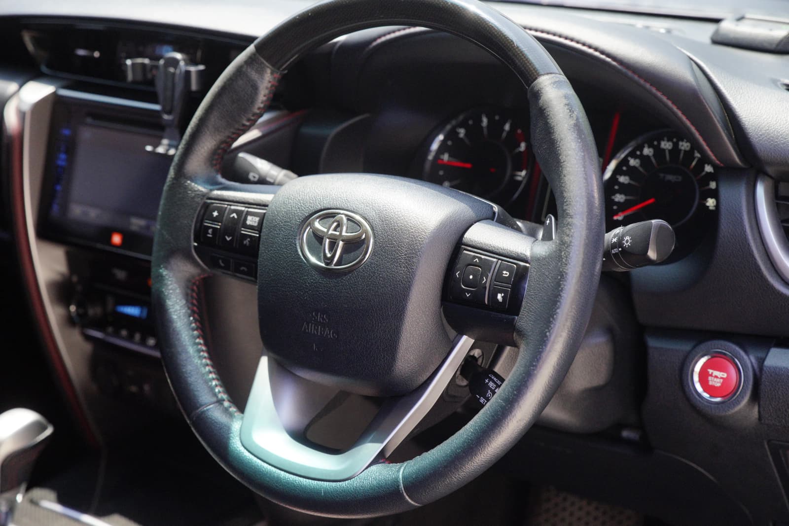 Toyota Fortuner 2
