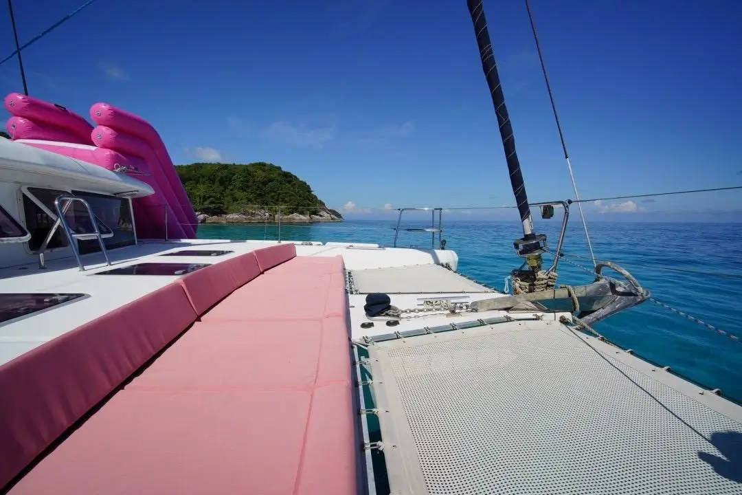 Аренда катамарана Lagoon 421 (Peach) 4
